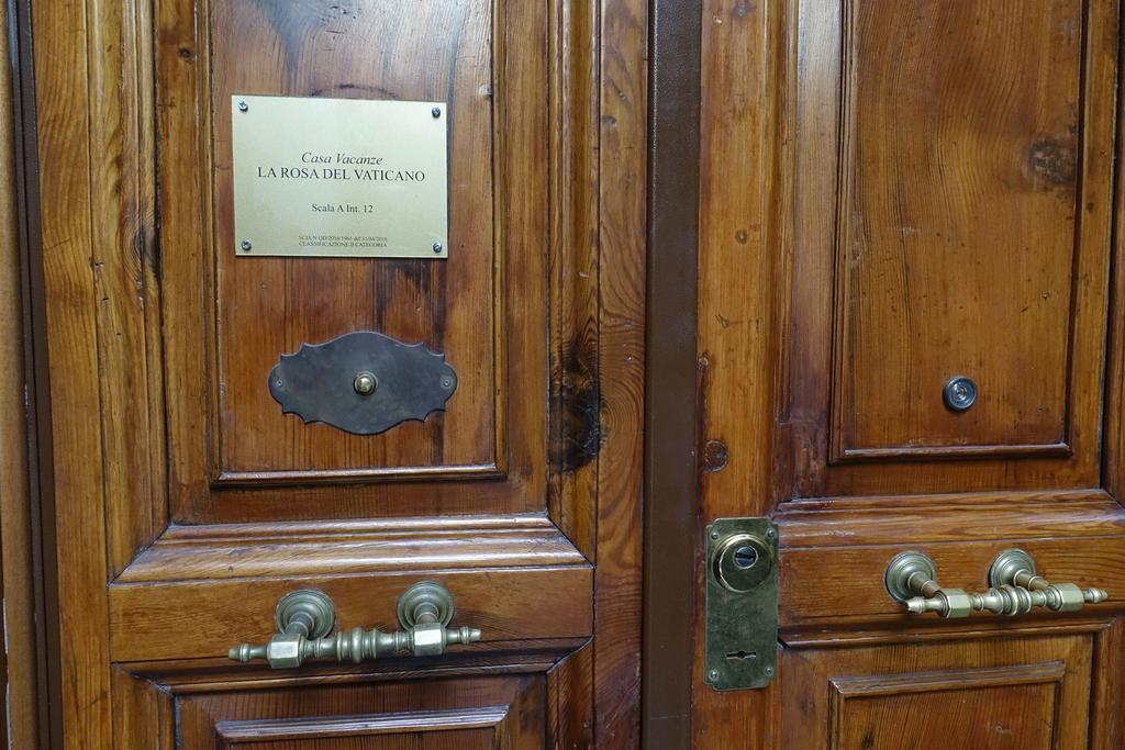 La Rosa del Vaticano Roma Exterior foto